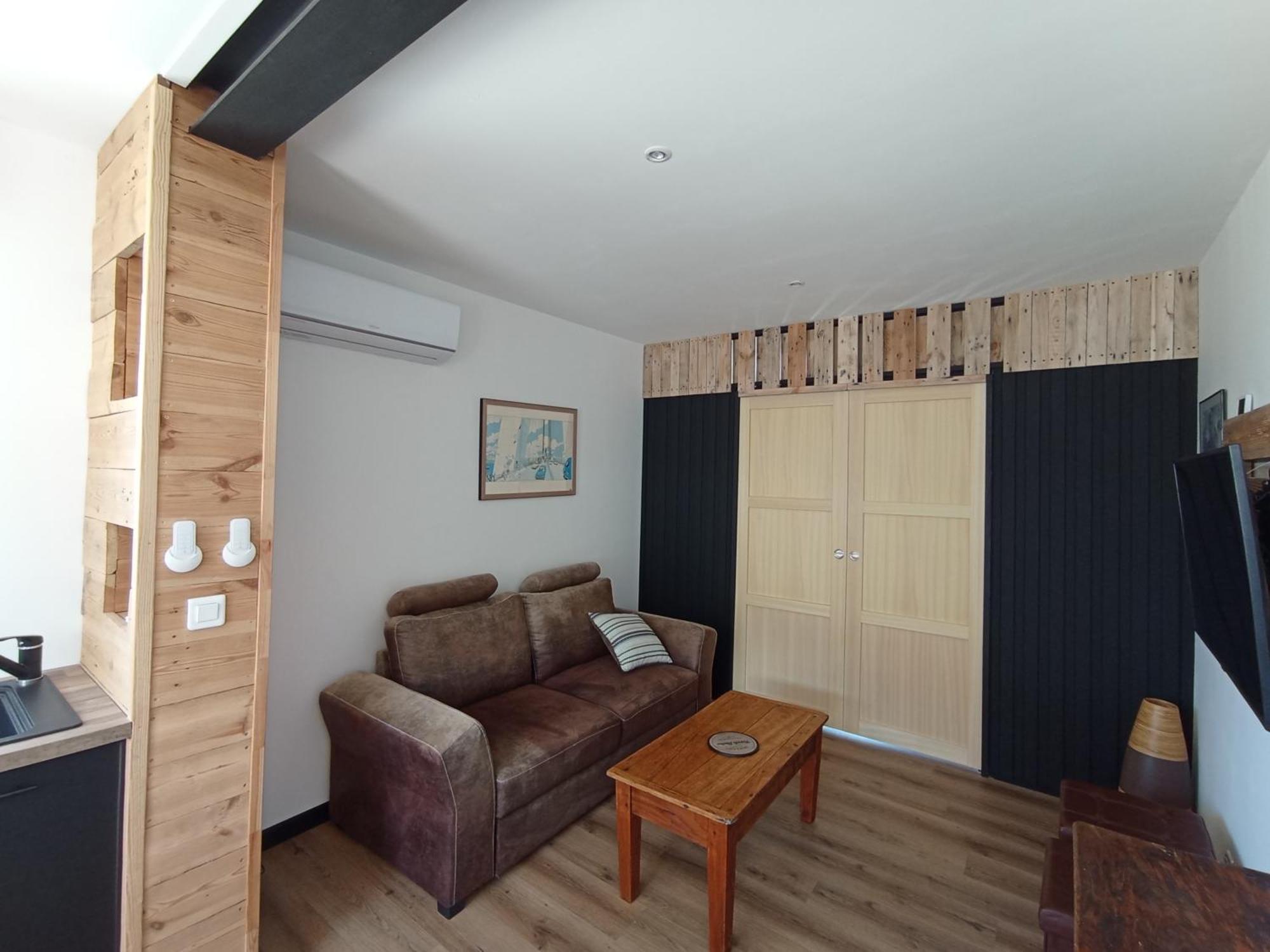 La Maison Du Bout Créances 外观 照片